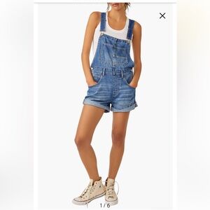 We the Free Ziggy Denim Shortalls
Free People NEW XS